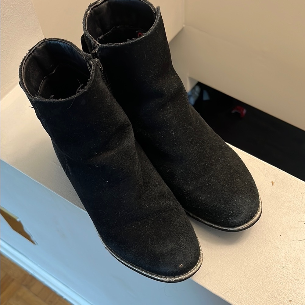 Onyx Black Suede Ankle Boots with Cozy Lining